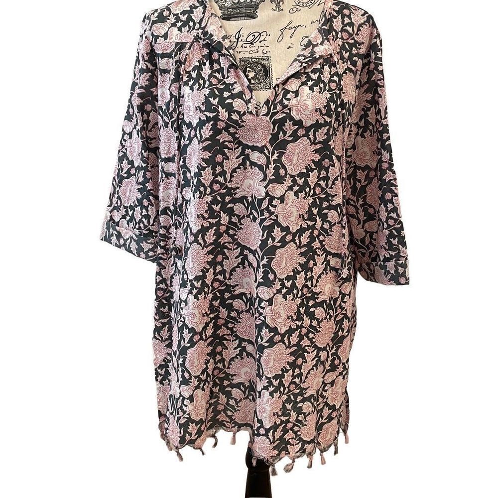 Lilla P Floral pink and gray Cotton Tunic Womens XS NWOT